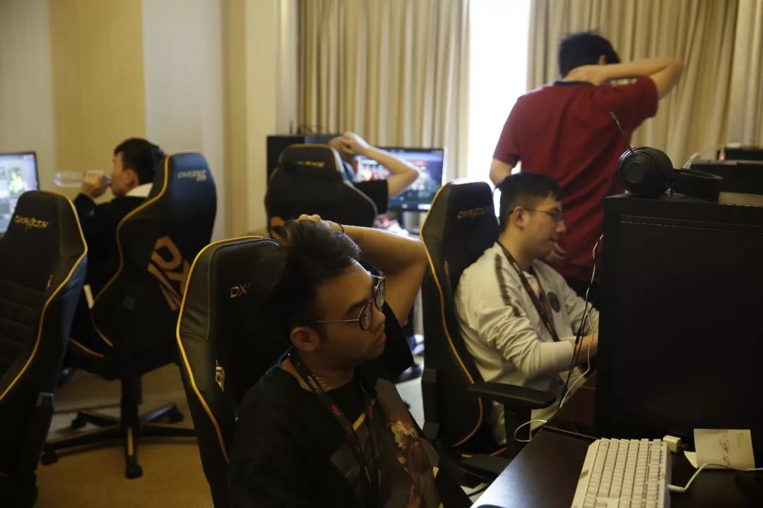 用小步快跑 用小步快跑