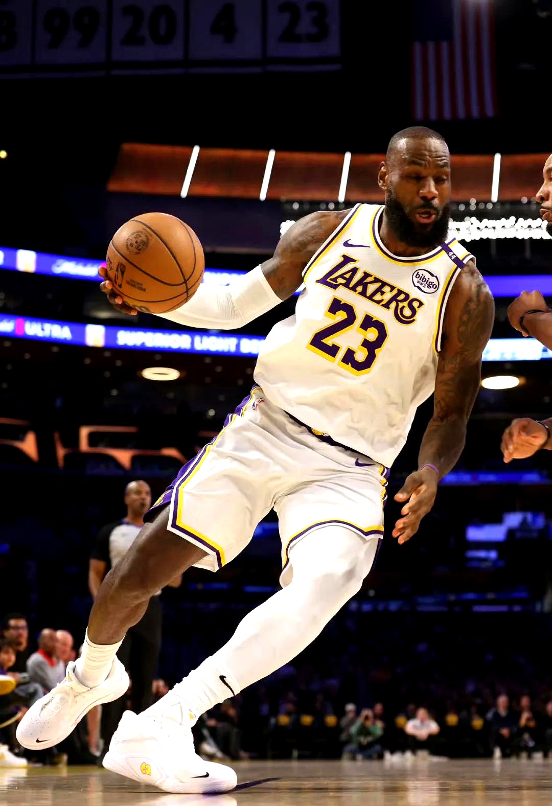 风险外溢与 风险外溢与